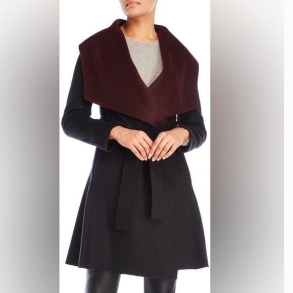 Diane Von Furstenberg Jackets & Blazers - Diane von Furstenberg pea coat size M